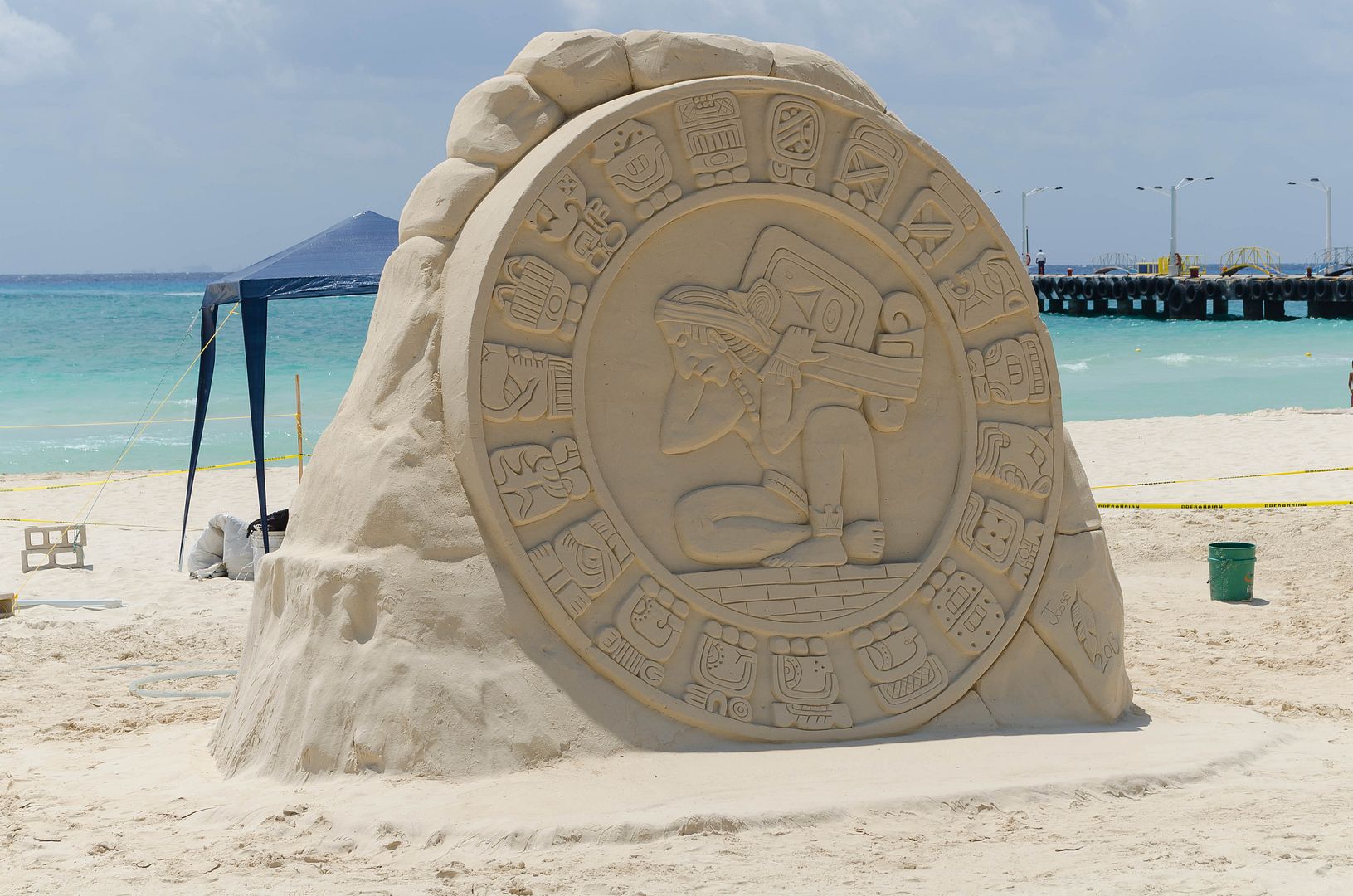 BUILDING SANDCASTLES IN PLAYA DEL CARMEN